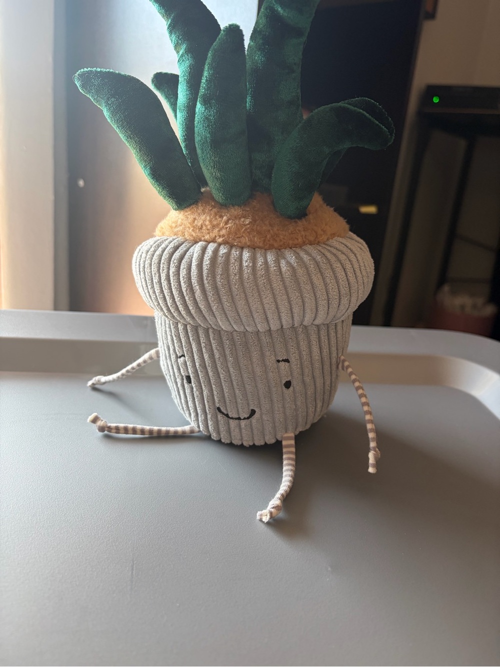 Bunnies By The Bay Snake Plant Windowsill Plush Gray Pot 11” Retired